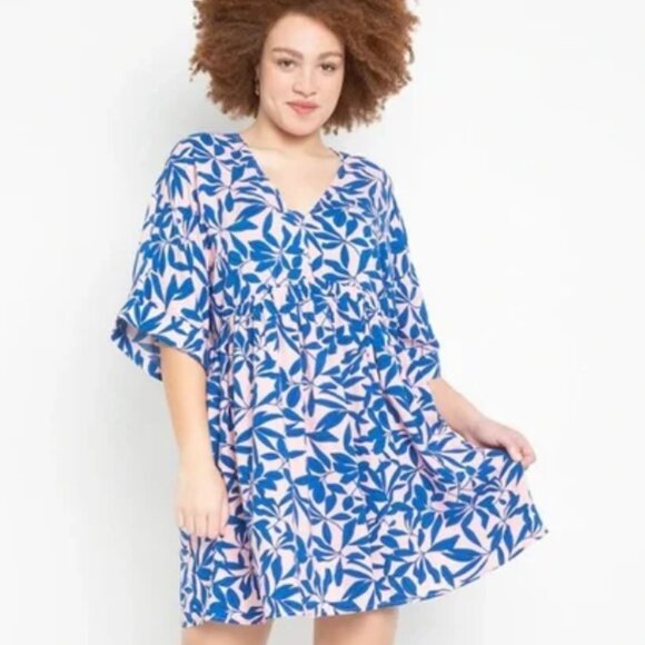 Eloquii Dresses & Skirts - Eloquii Empire Kimono Sleeve V Neck Floral Dress